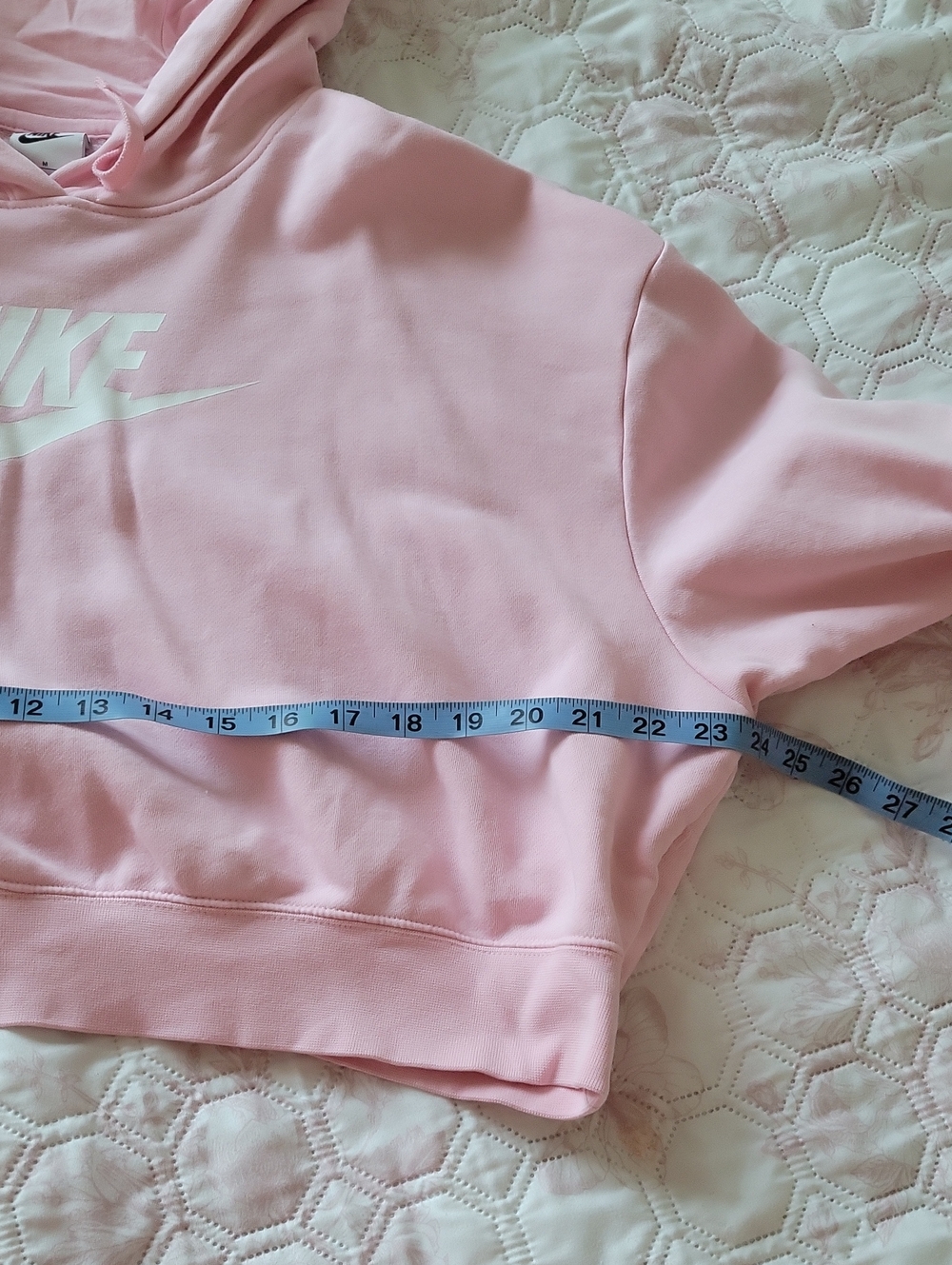 Nike Light Pink Cropped Hoodie with White Swoosh - Picture 4 of 9